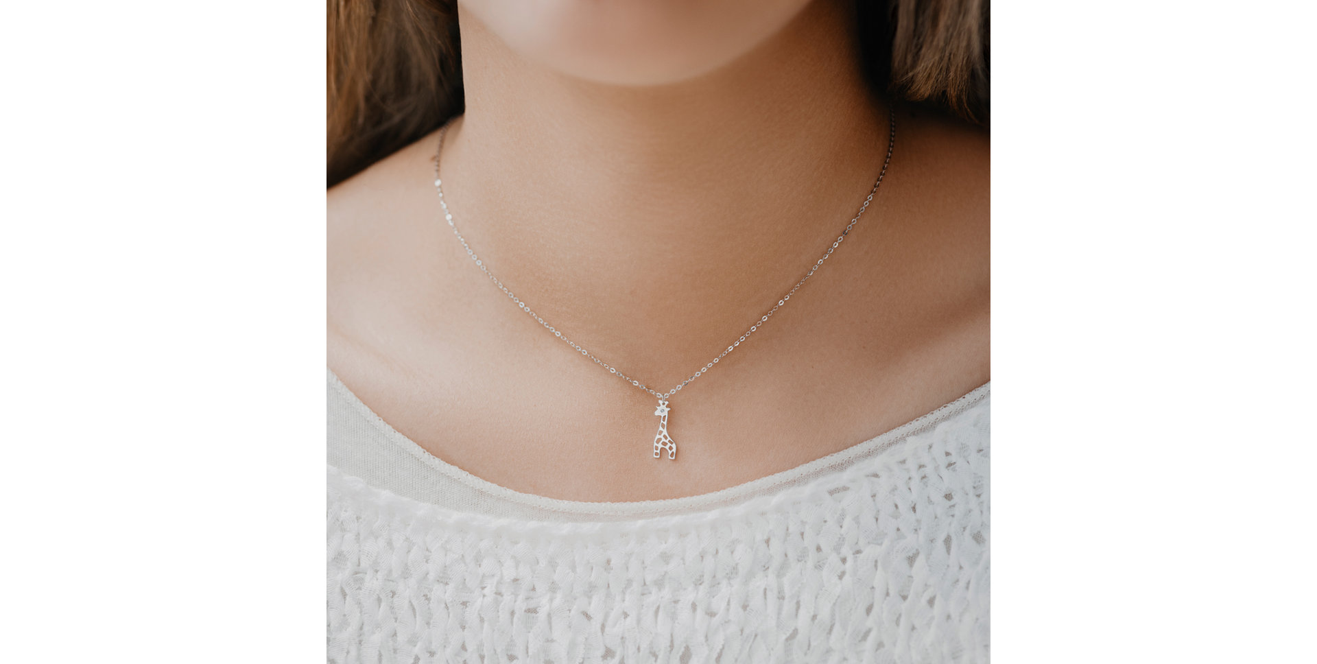 Diamond necklace Giraffe