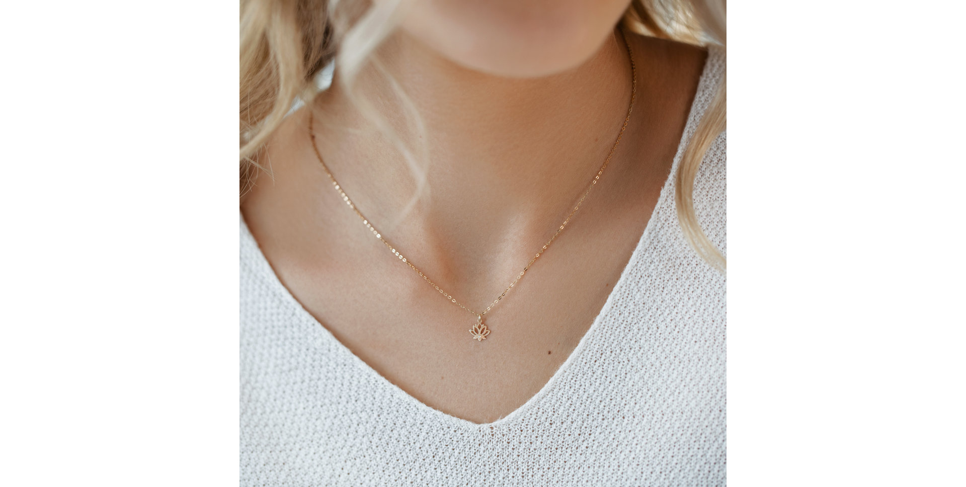 Diamond necklace Little Lotus