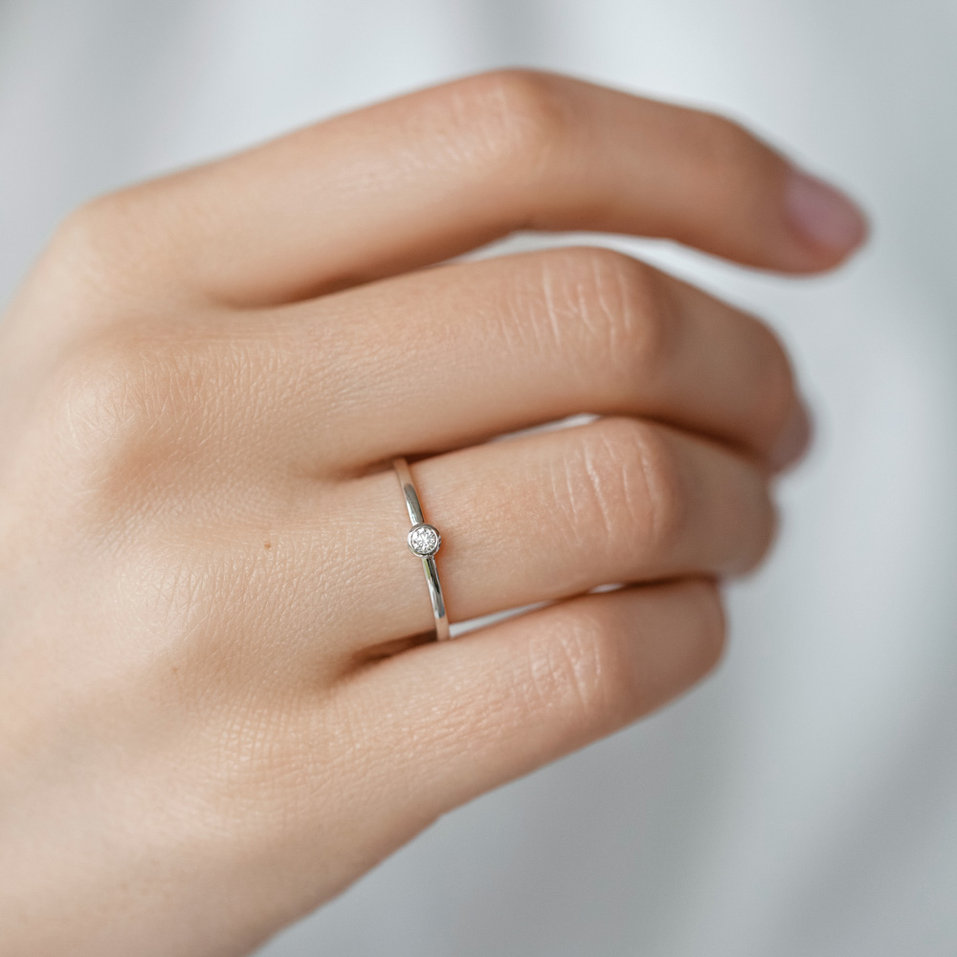 Diamond ring Seductive Glow