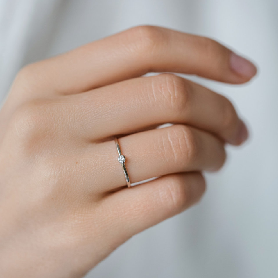 Diamond ring Seductive Glow