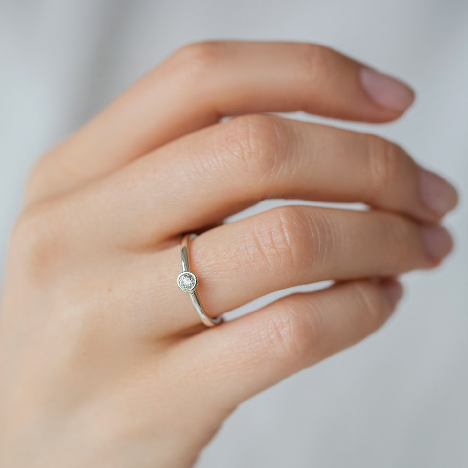 Diamond ring Seductive Glow