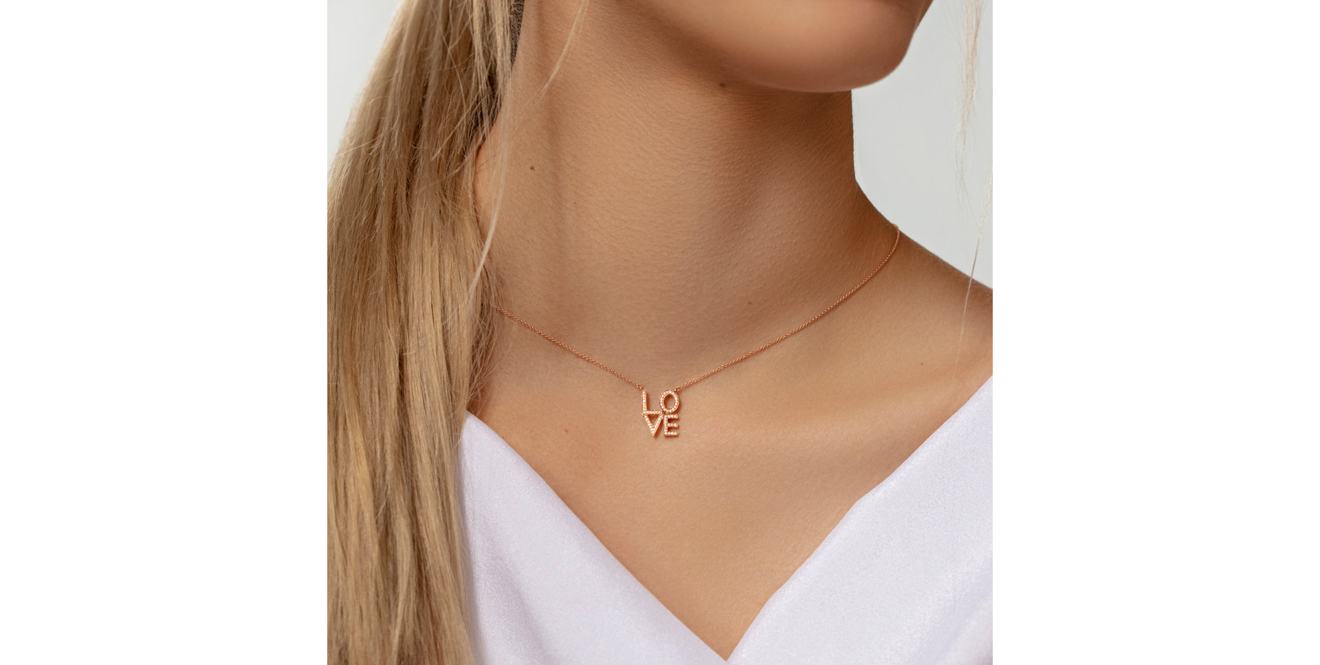 Diamond necklace Love