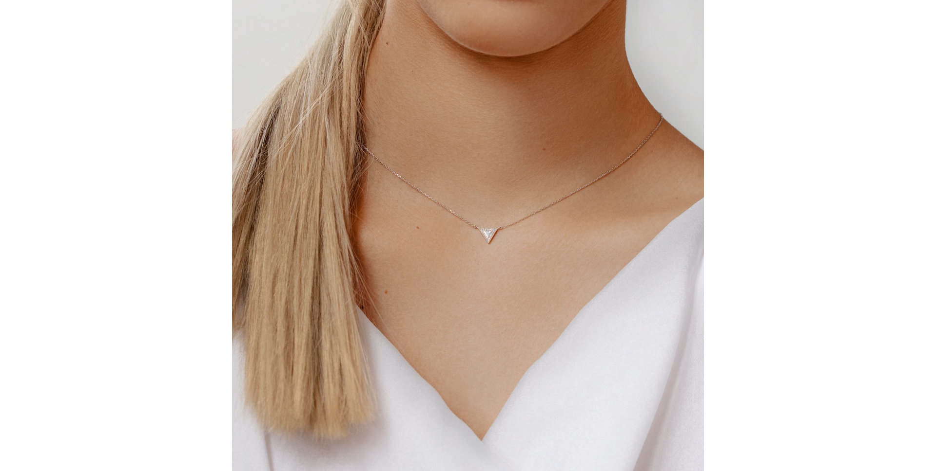Diamond necklace Charming Triangle