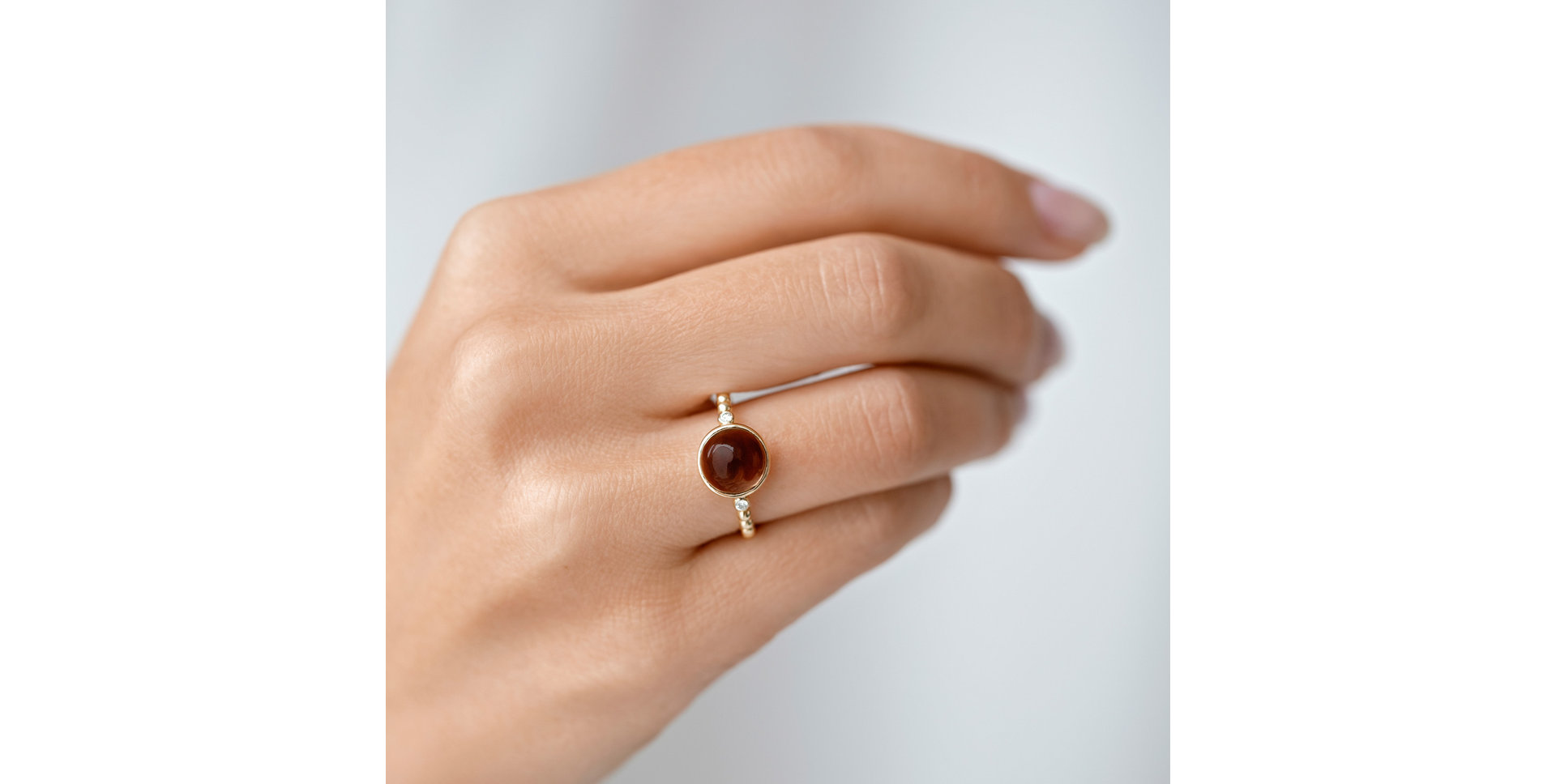 Diamond ring with Smoky Quartz Bubbles Bonbon