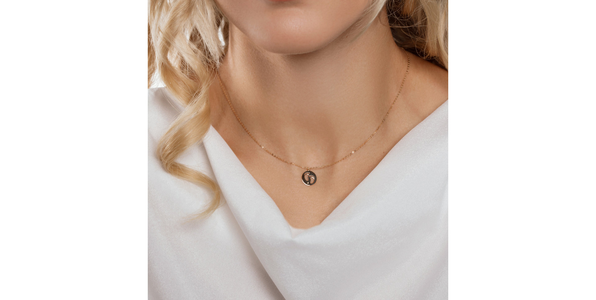 Diamond necklace Happy Feet