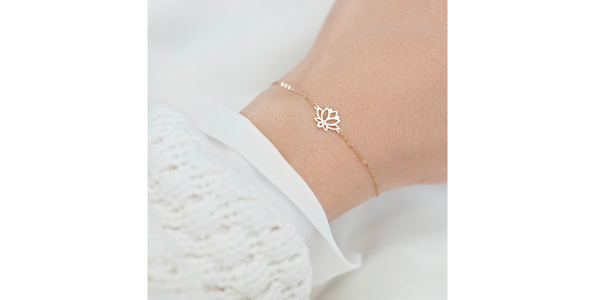 Diamond bracelet Lotus
