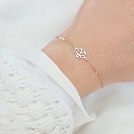 Diamond bracelet Lotus