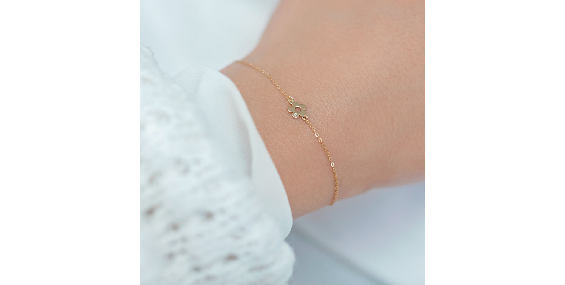 Diamond bracelet Flower