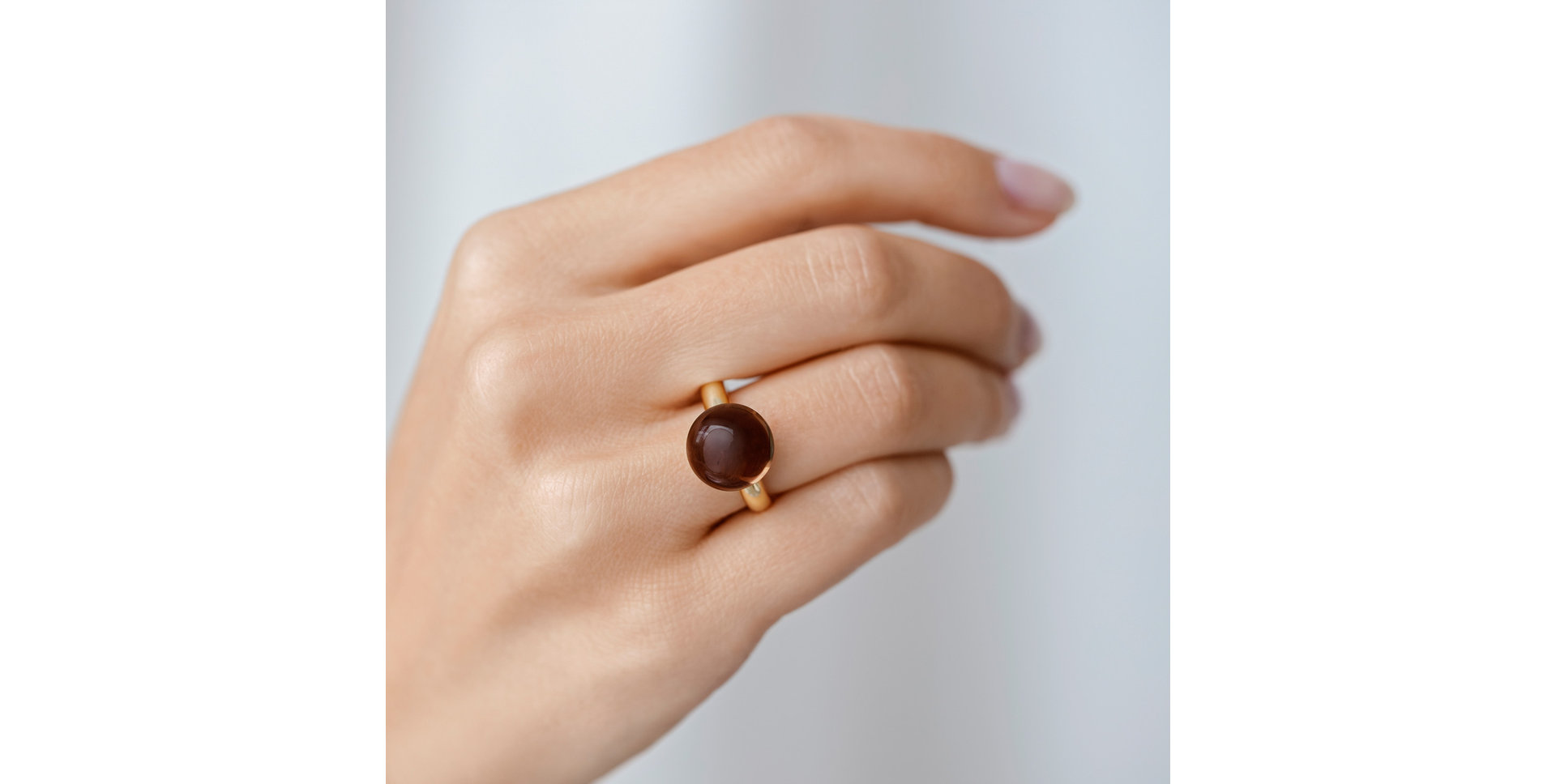 Ring with Smoky Quartz Bonbon