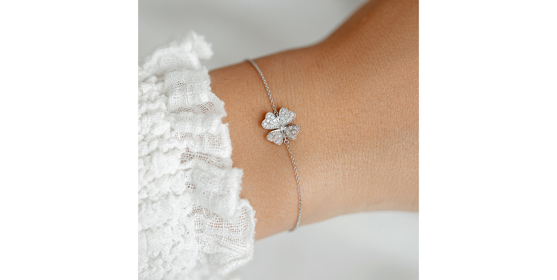 Diamond bracelet Four Leaf Clover