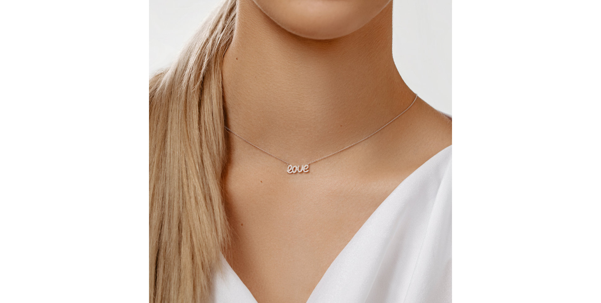 Necklace with black and white diamonds Precious Love