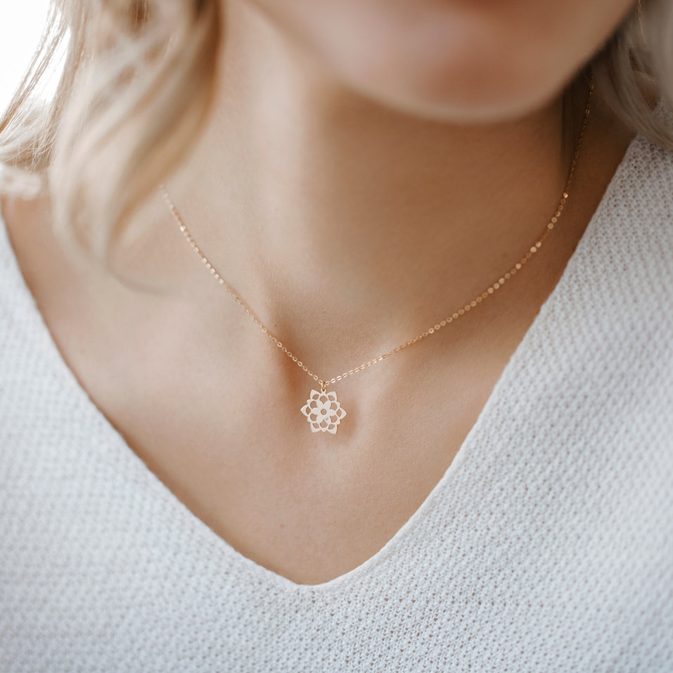 Diamond necklace Little Blossom