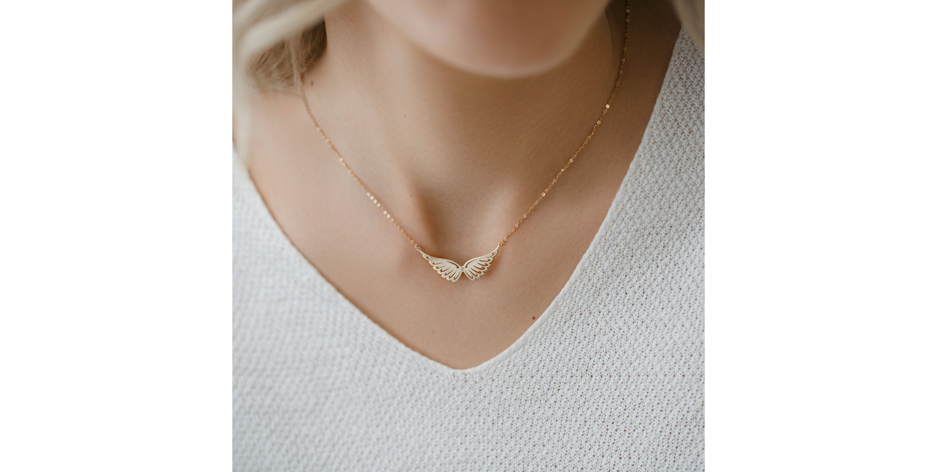 Diamond necklace Wings