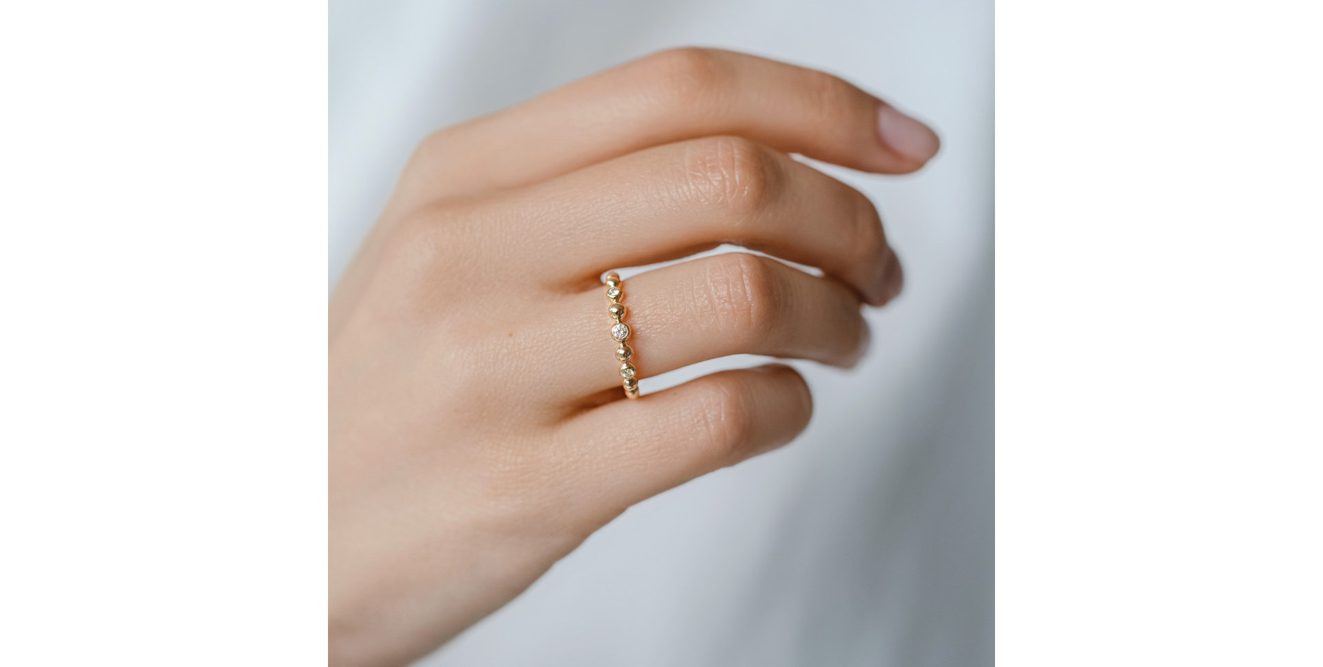 Diamond ring Shiny Dots