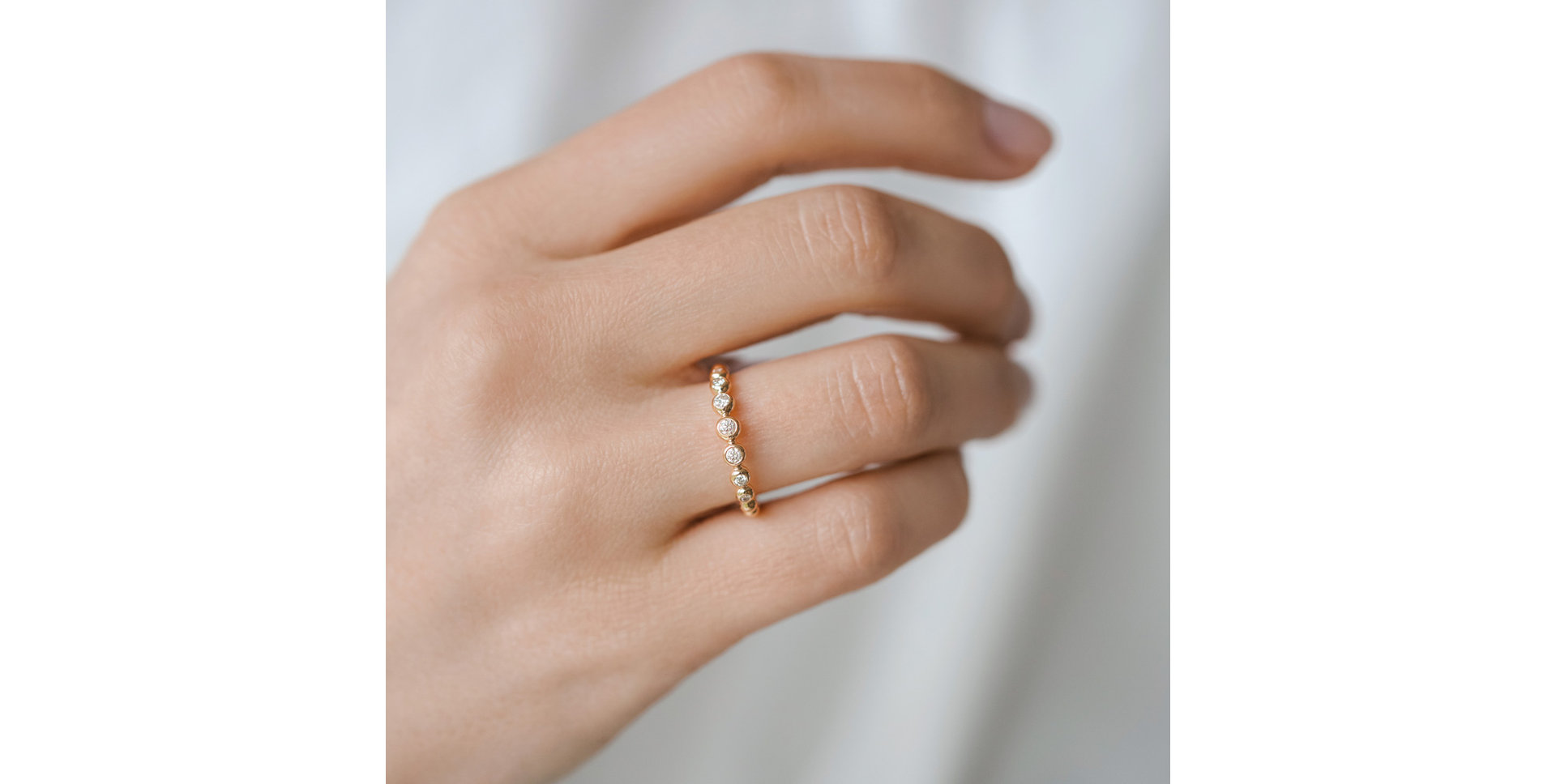 Diamond ring Shiny Dots