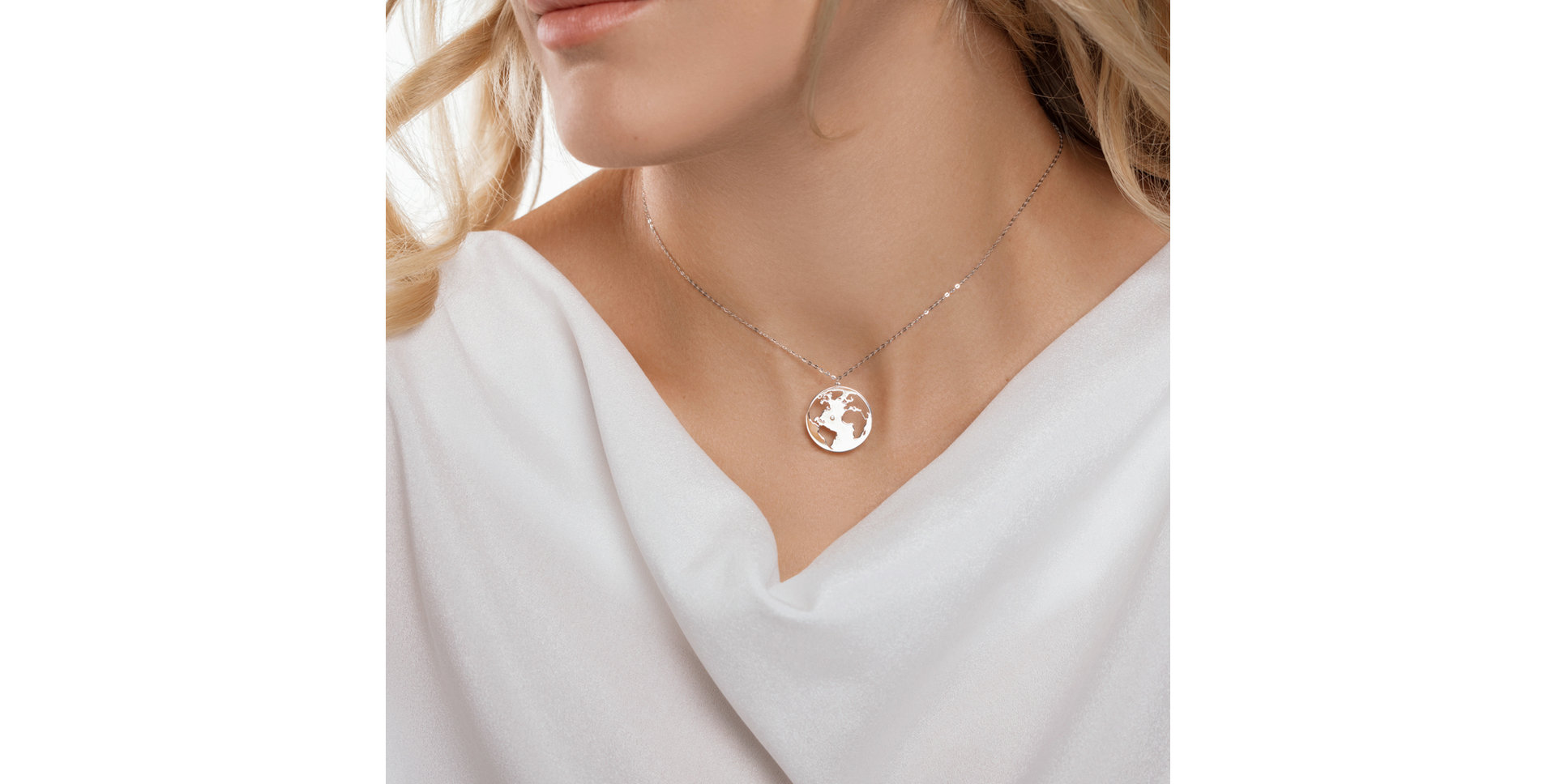 Diamond necklace Earth