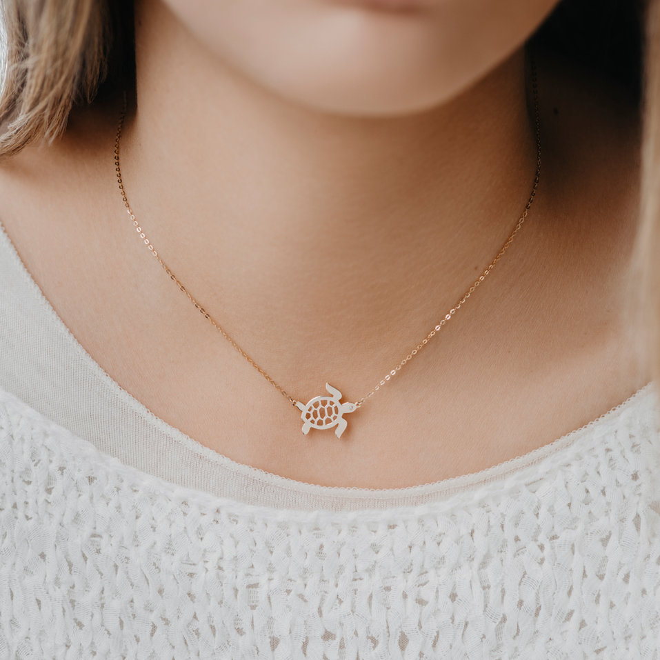 Diamond necklace Turtle