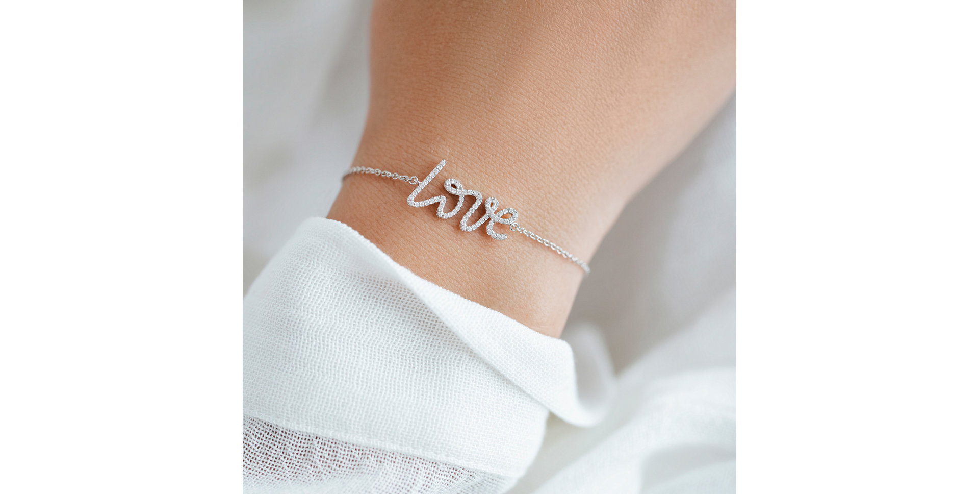 Bracelet with diamonds Pure in Love