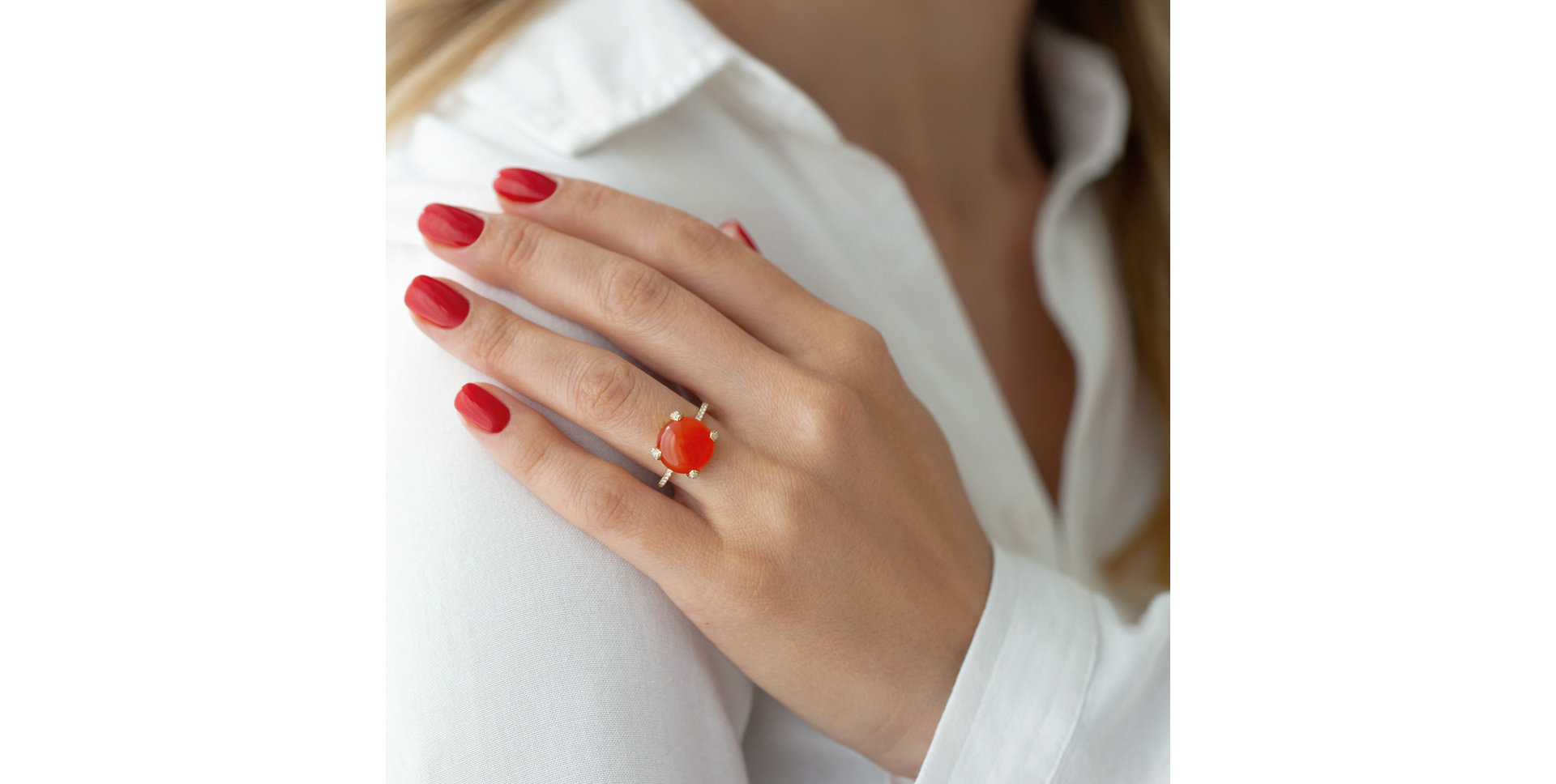 Ring with Cornelianem and diamonds Allure Drop