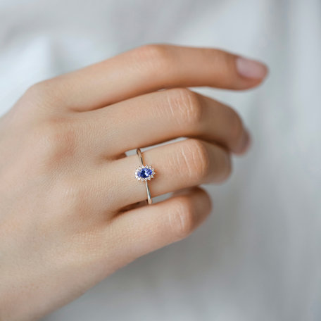 Diamond ring with Tanzanite Princess Sparkle