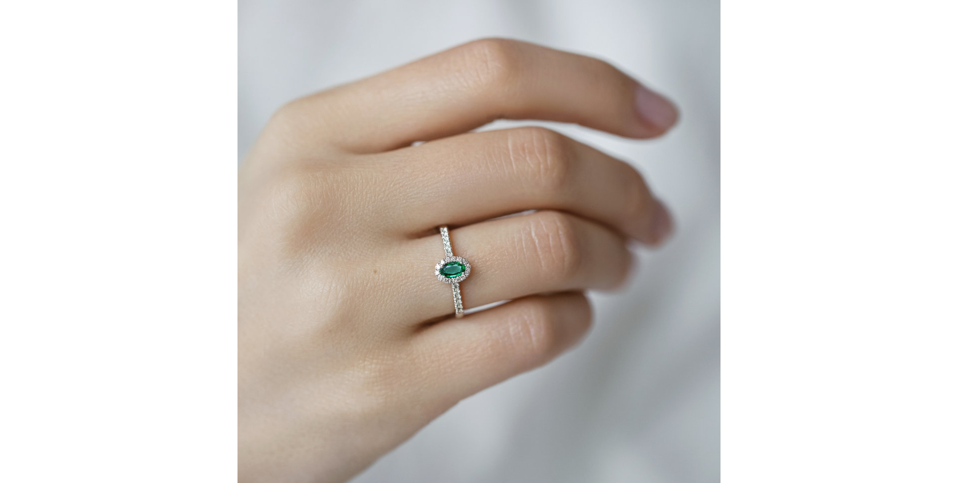 Diamond ring with Emerald Princess Desperation