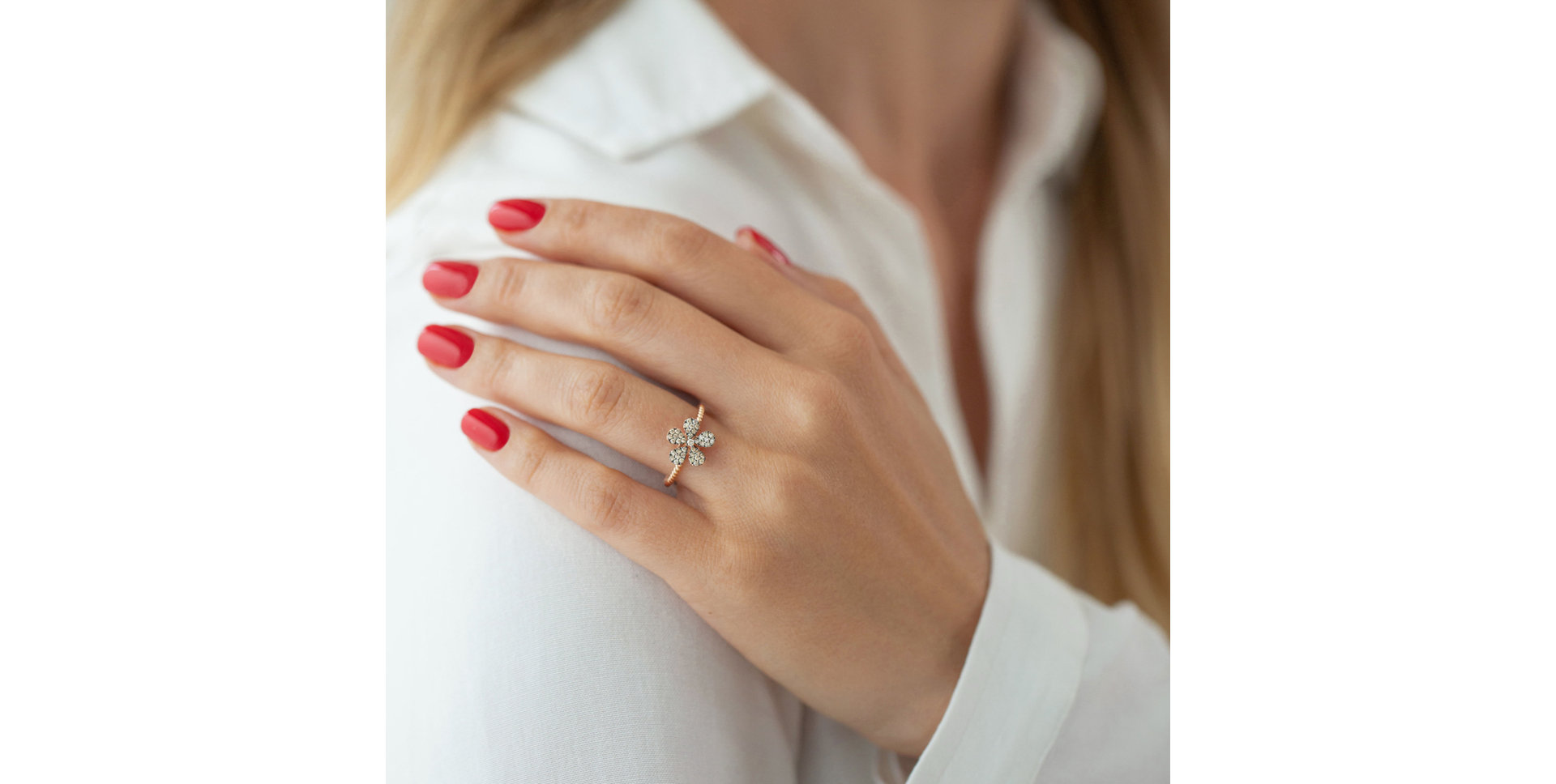 Ring with black diamonds Sun Daisy