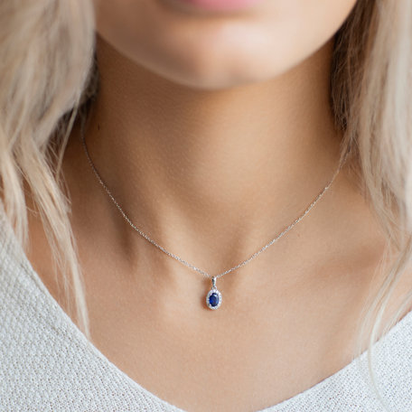 Diamond pendant with Ruby Princess Essence