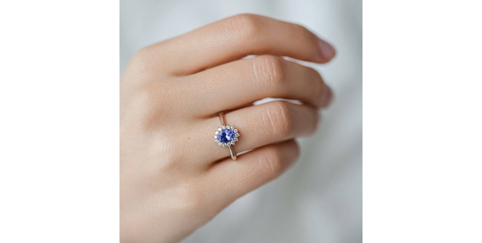 Diamond ring with Tanzanite Princess