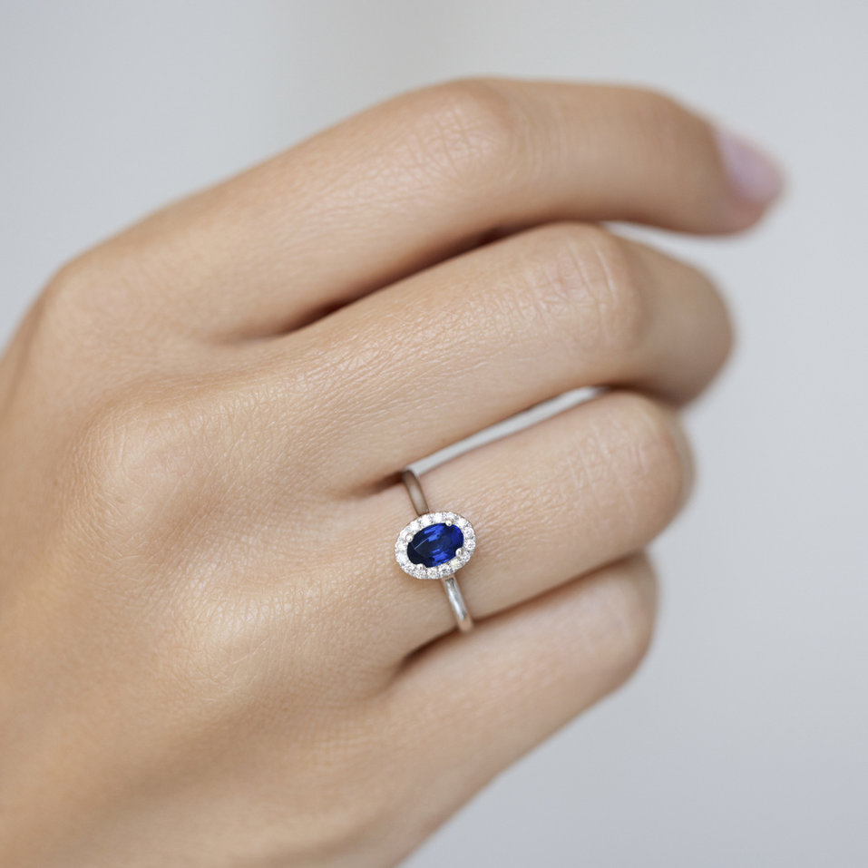 Diamond ring with Sapphire Princess