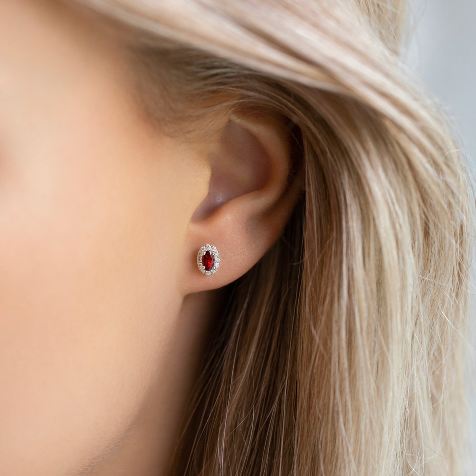 Diamond earrings with Sapphire Princess