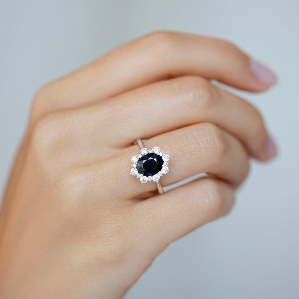 Diamond ring with Sapphire Princess Gem