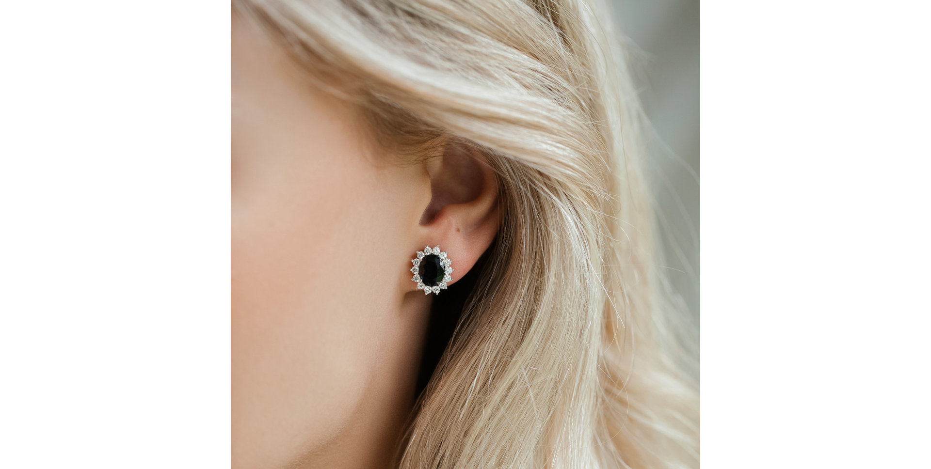 Diamond earrings with Sapphire Princess