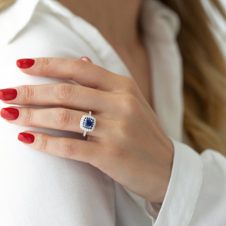 Diamond ring with Sapphire Sparkling Rise