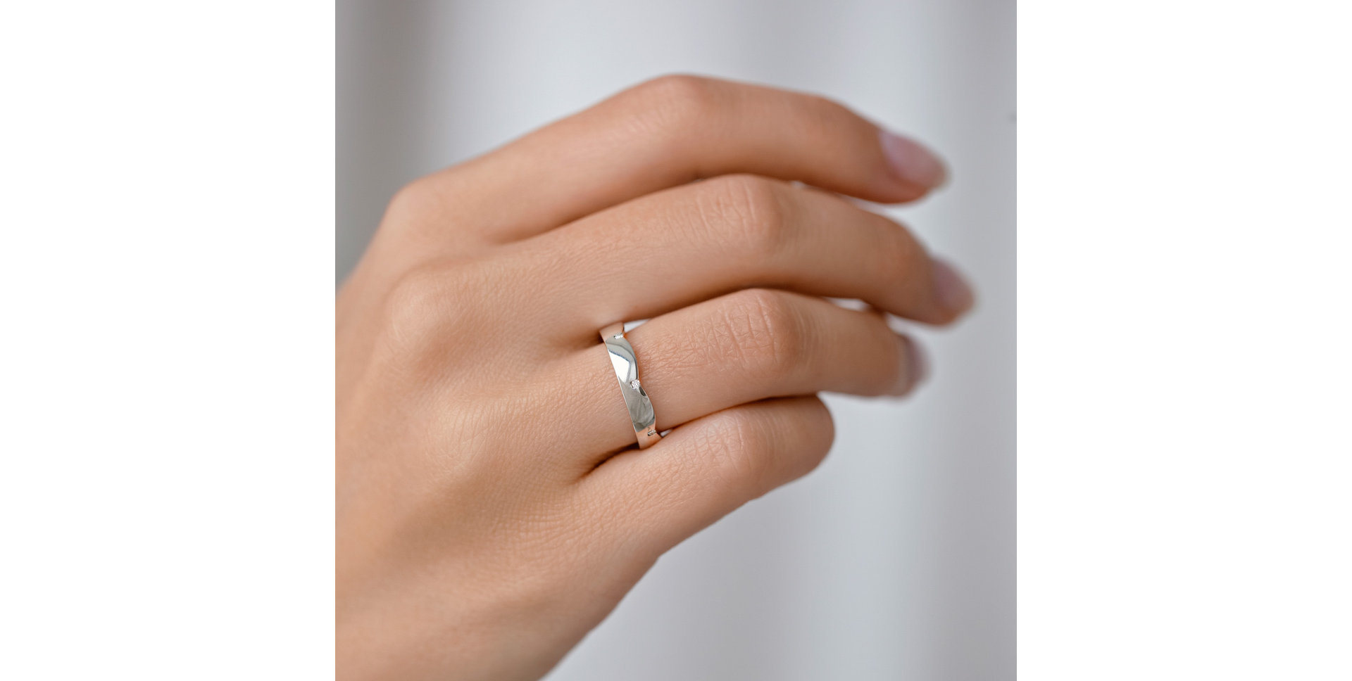 Diamond ring Royal Crown