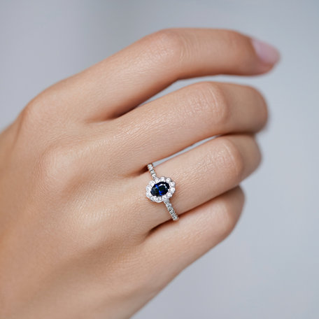 Diamond ring with Sapphire Princess Glamour