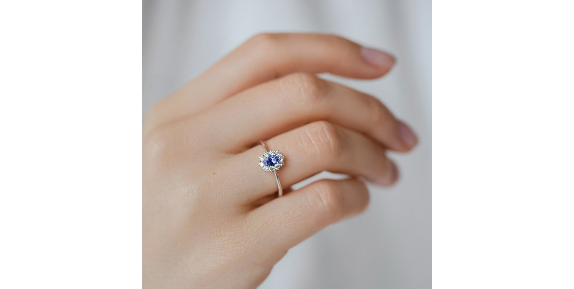 Diamond ring with Tanzanite Princess