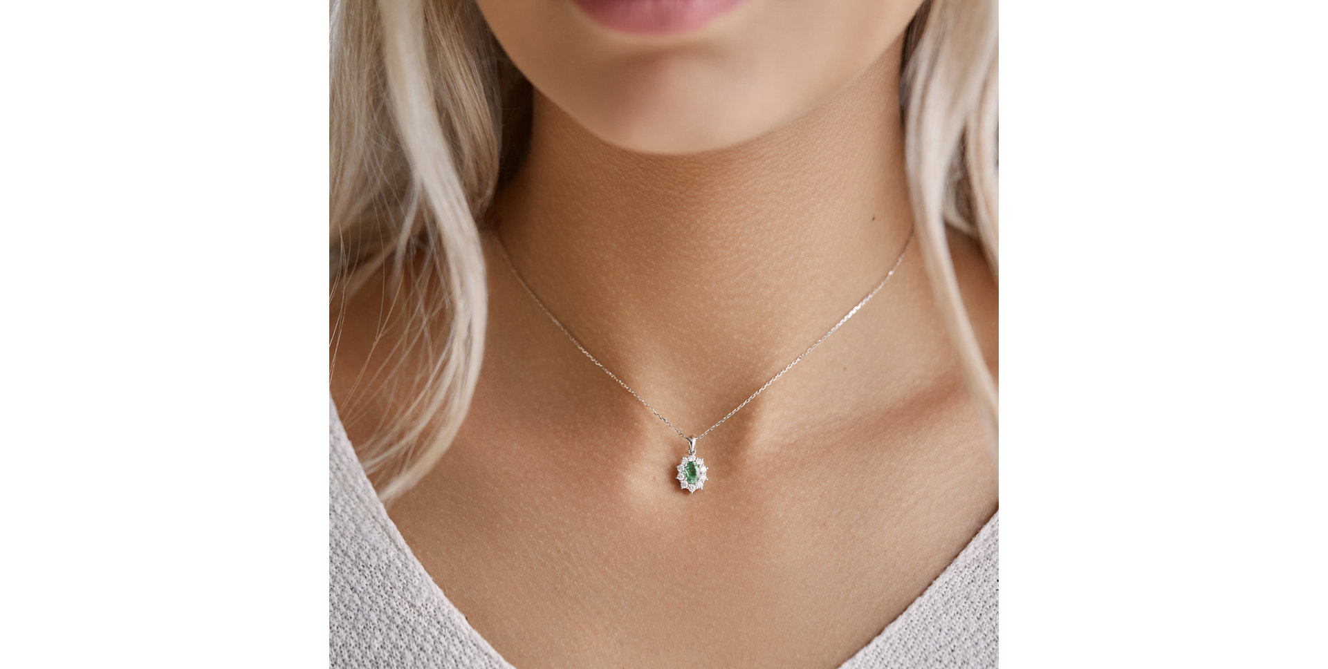 Diamond pendant with Ruby Princess