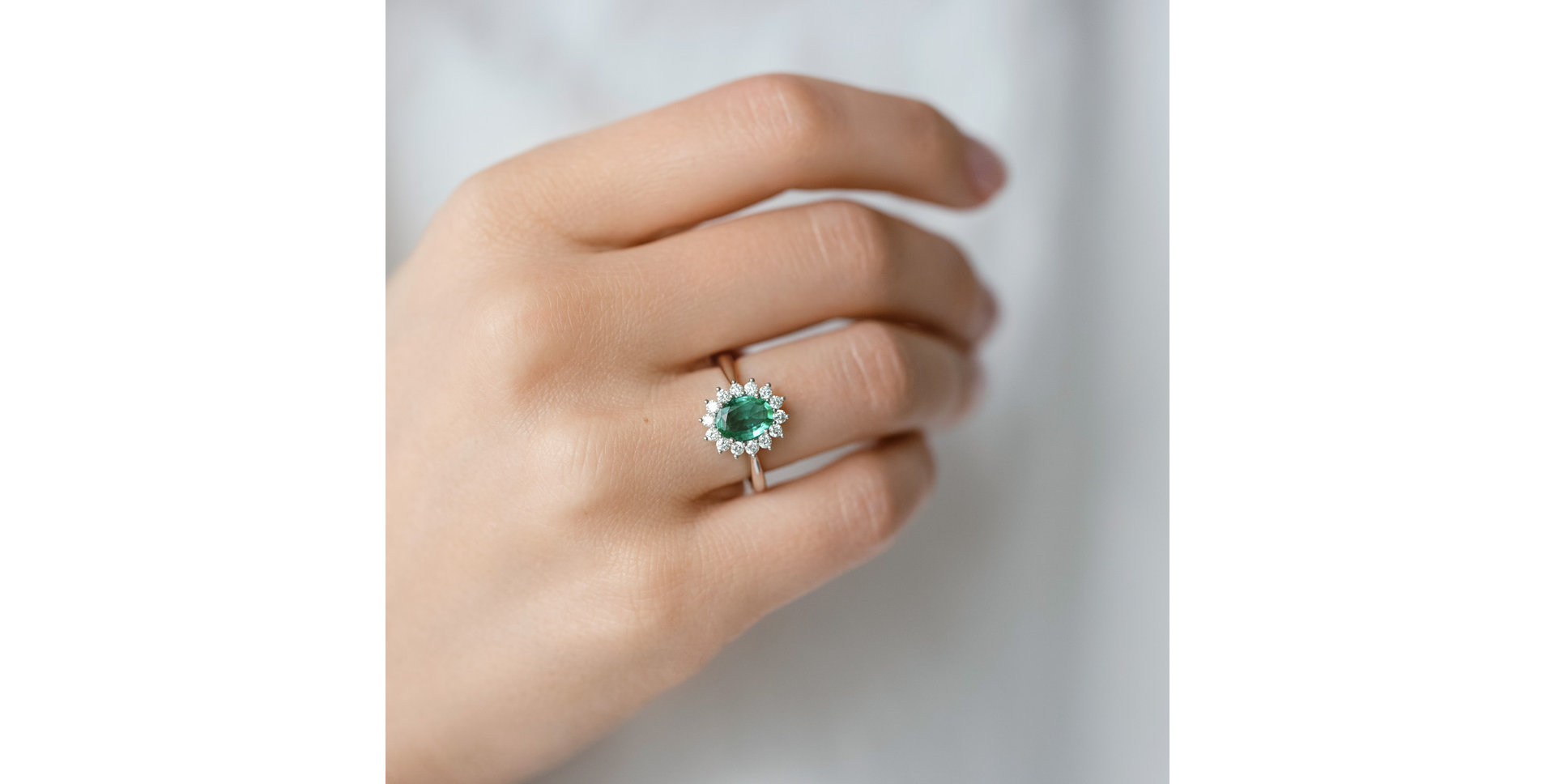 Diamond ring with Emerald Princess