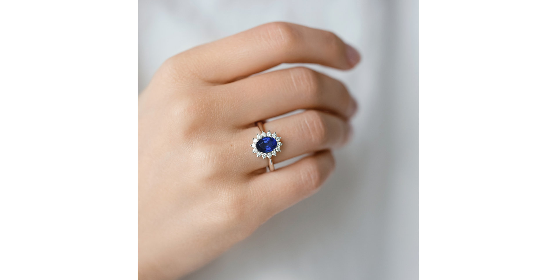 Diamond ring with Sapphire Princess Sparkle