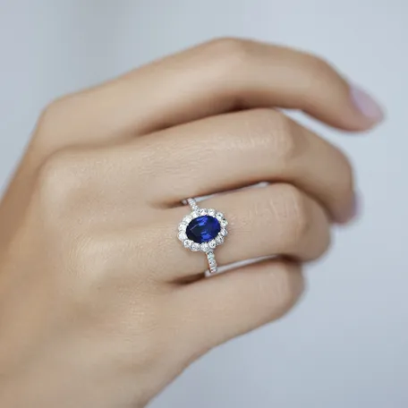 Diamond ring with Sapphire Glamour Princess