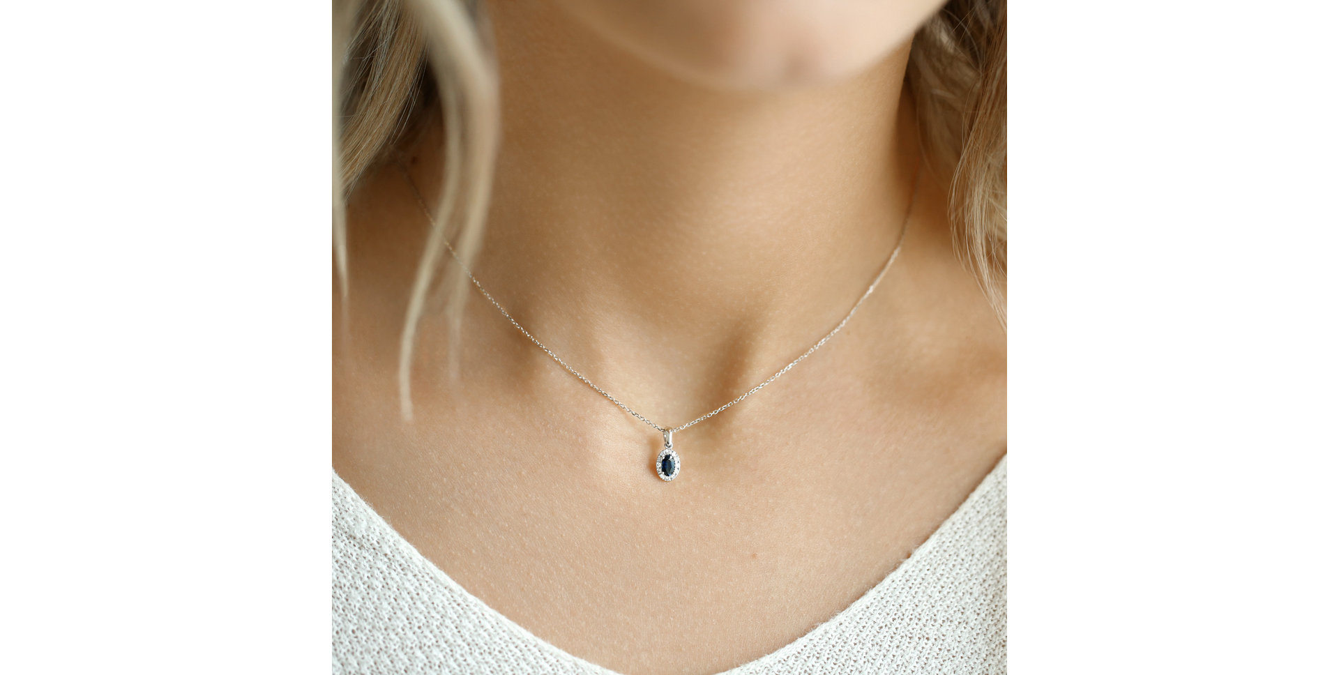 Diamond pendant with Ruby Princess