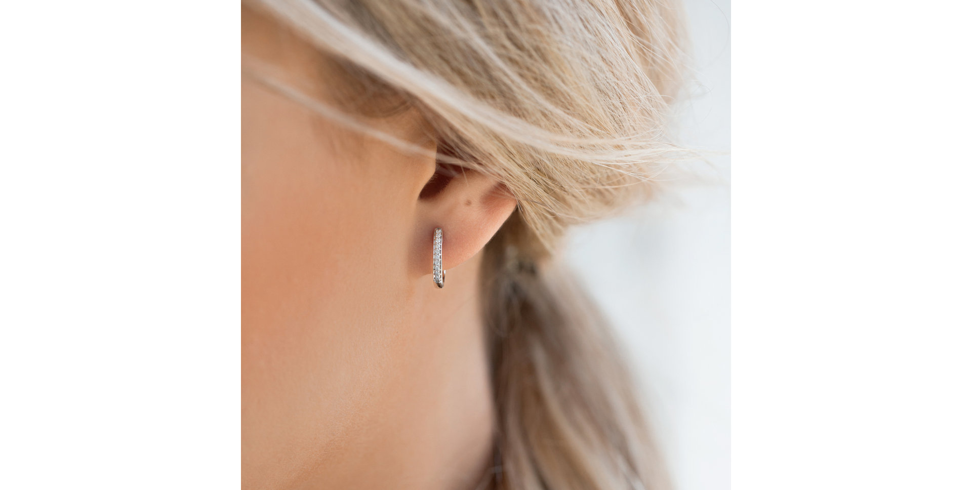 Diamond earrings Midnight Loop