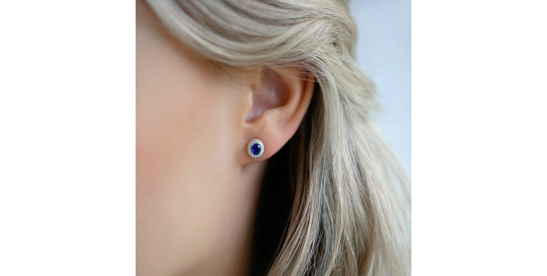 Diamond earrings with Sapphire Royal Sapphire