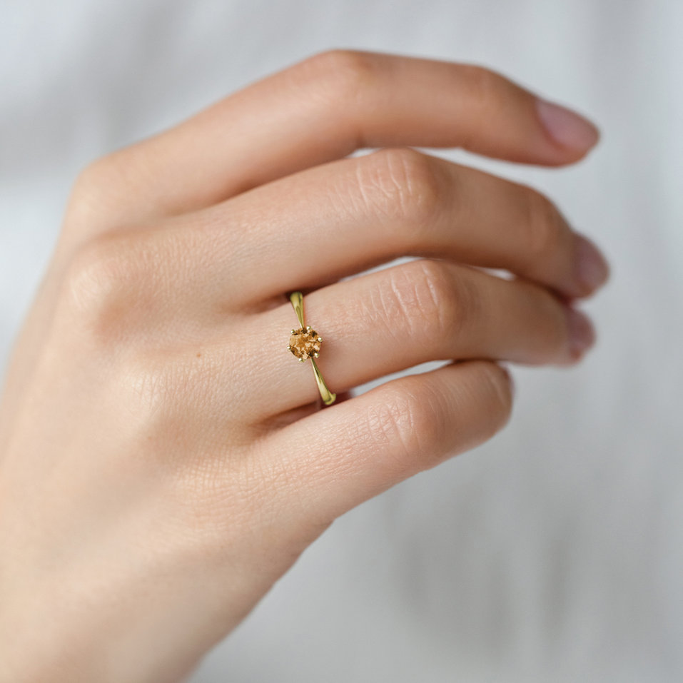 Ring with Citrine Madeira Bonbon