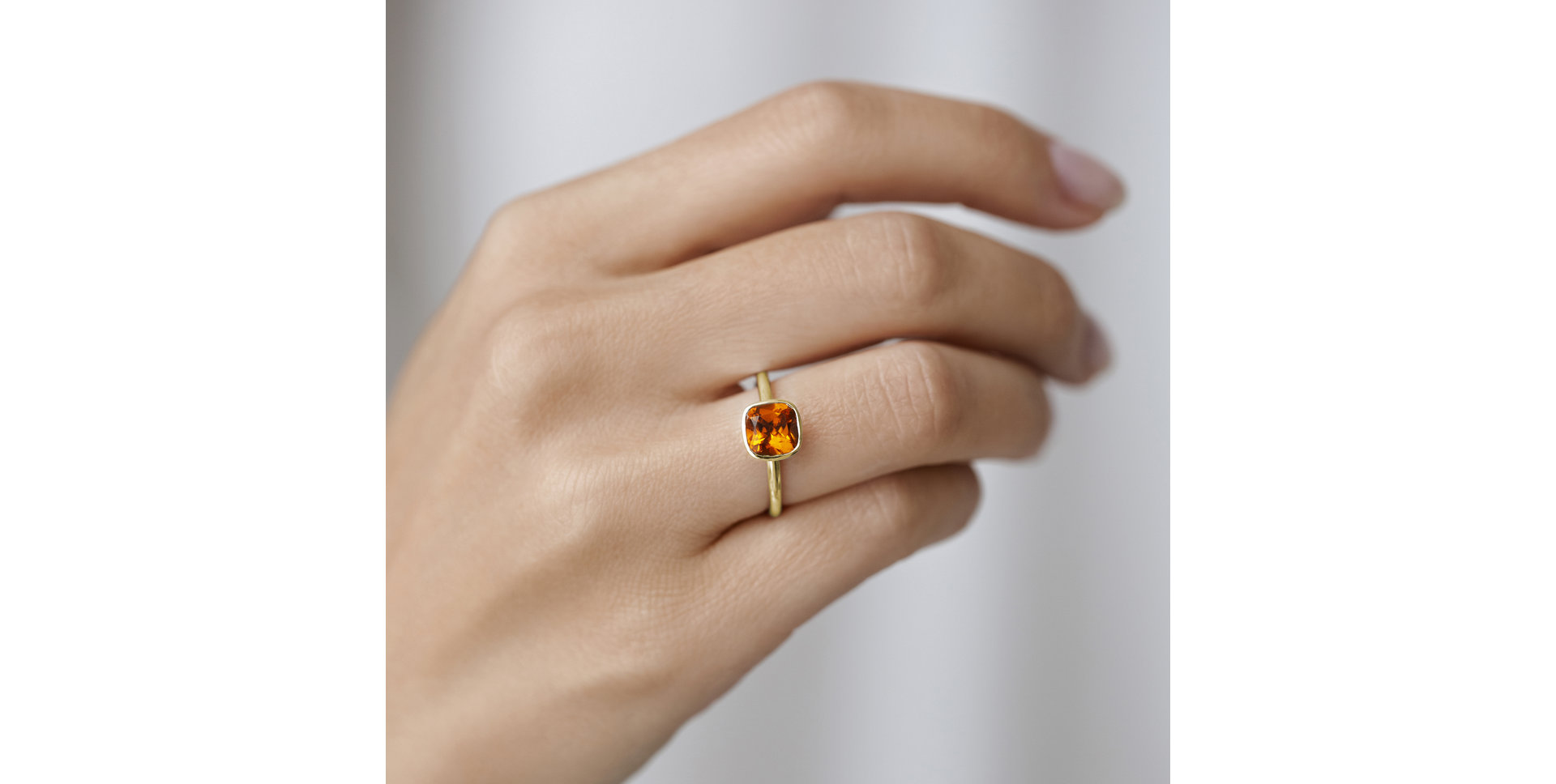 Ring with Citrine Madeira Bonbon