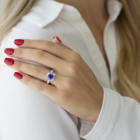 Diamond ring with Tanzanite Fancy Galaxy