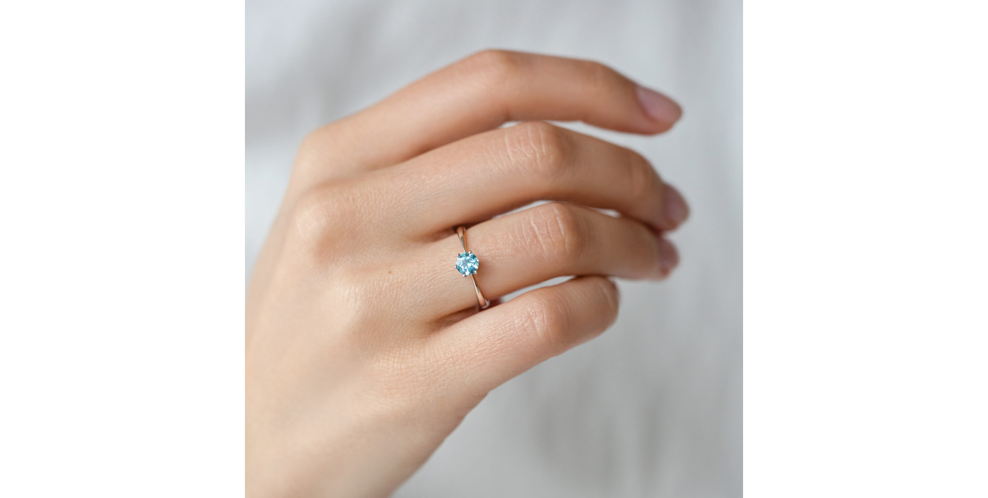 Ring with Topaz Swiss Bonbon