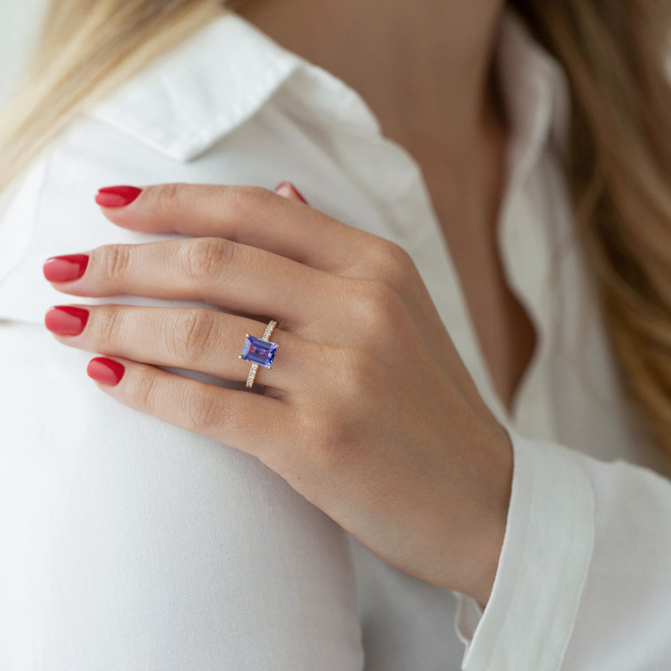 Diamond ring with Tanzanite Proud Promise