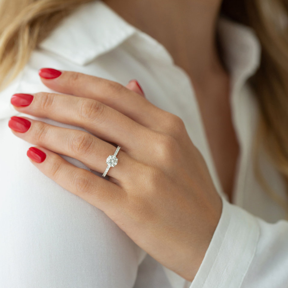 Diamond ring Deep Down