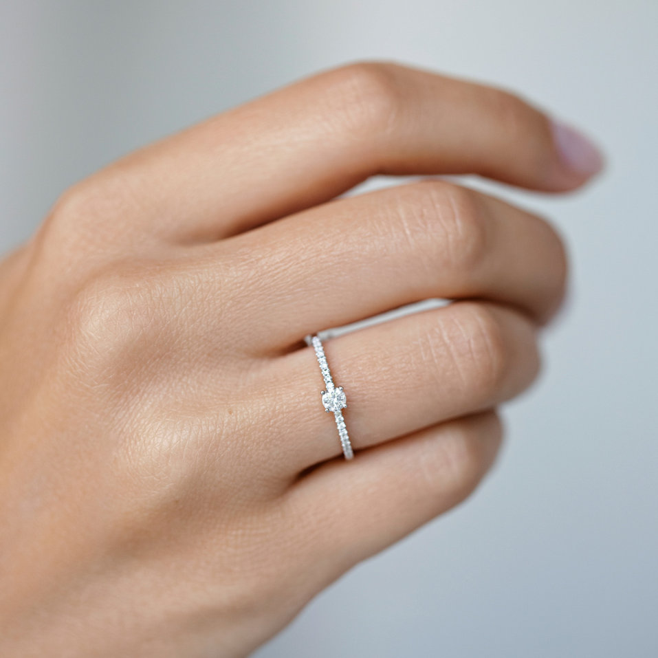 Diamond ring Gem Simplicity